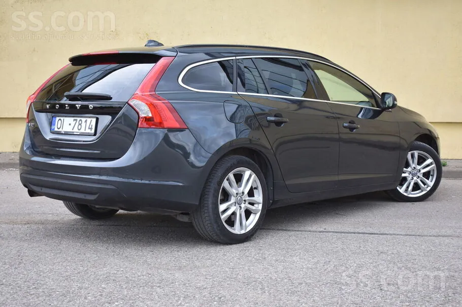 Volvo V60 2011 photo 5