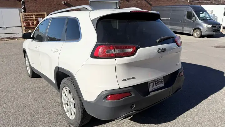 Jeep Cherokee 2015 photo 4