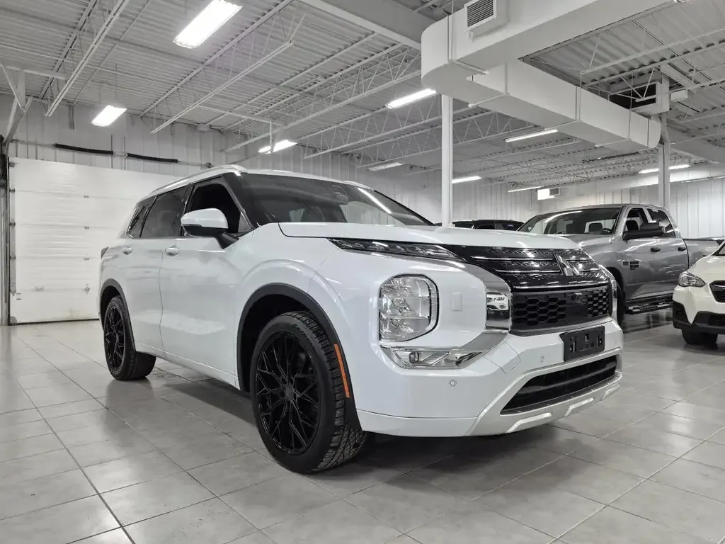 Mitsubishi Outlander 2022 photo 3