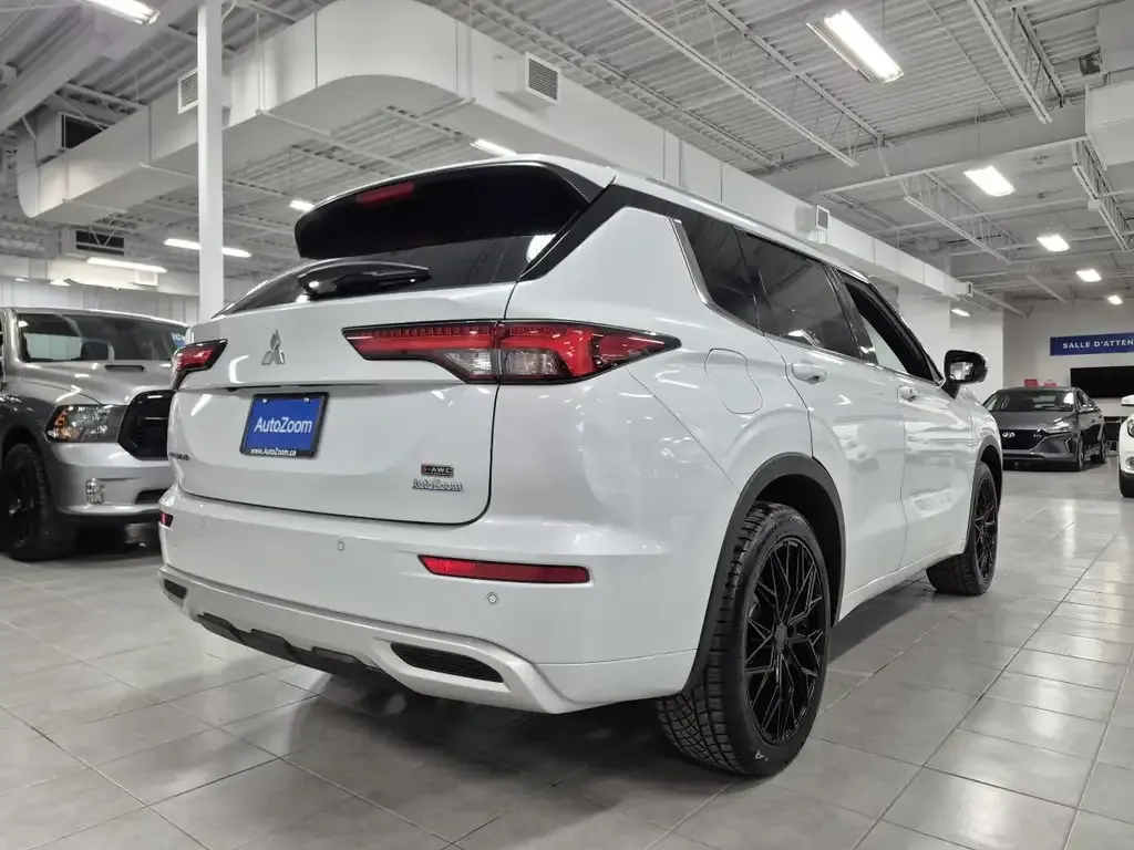 Mitsubishi Outlander 2022 photo 5