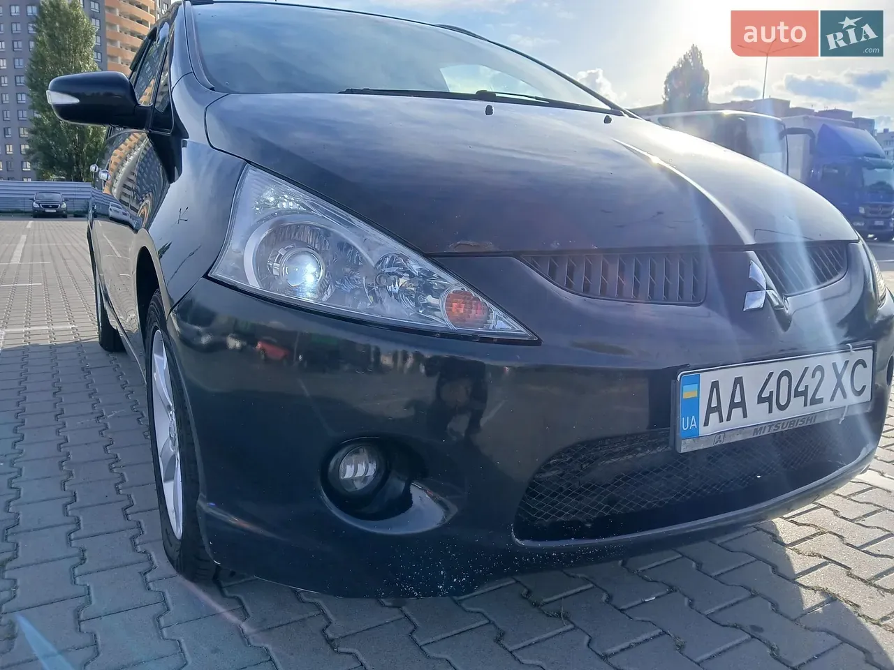 Mitsubishi Grandis 2008 photo 4