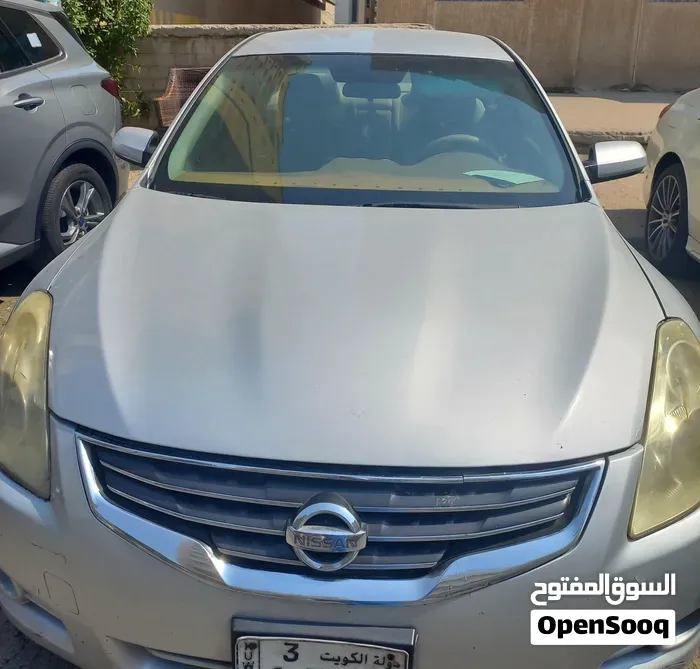 Nissan Altima 2013 photo 2