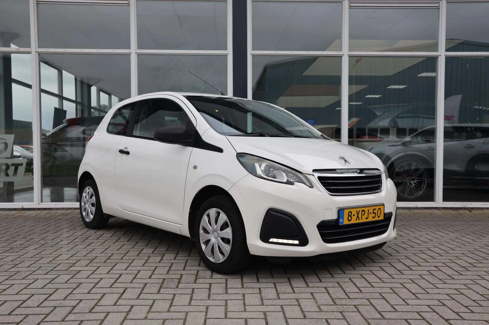 Peugeot 108 2014 photo 2