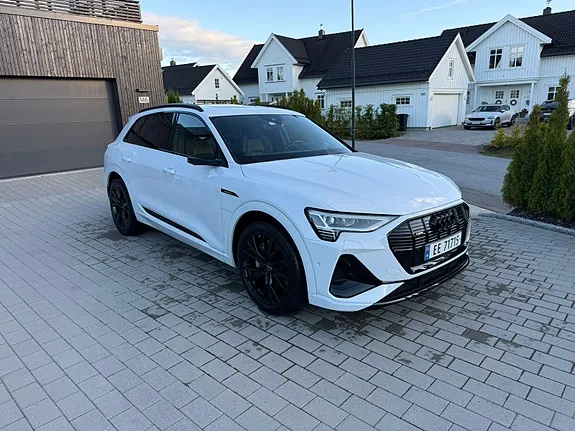 Audi E-Tron 2022 photo 3