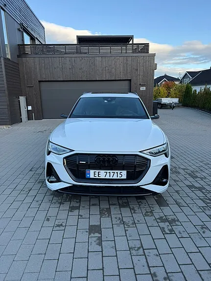 Audi E-Tron 2022 photo 2