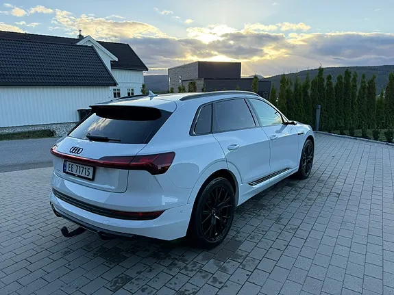 Audi E-Tron 2022 photo 5