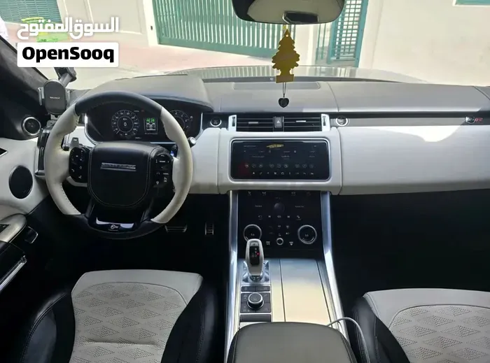 Land Rover Range Rover Sport 2018 photo 4
