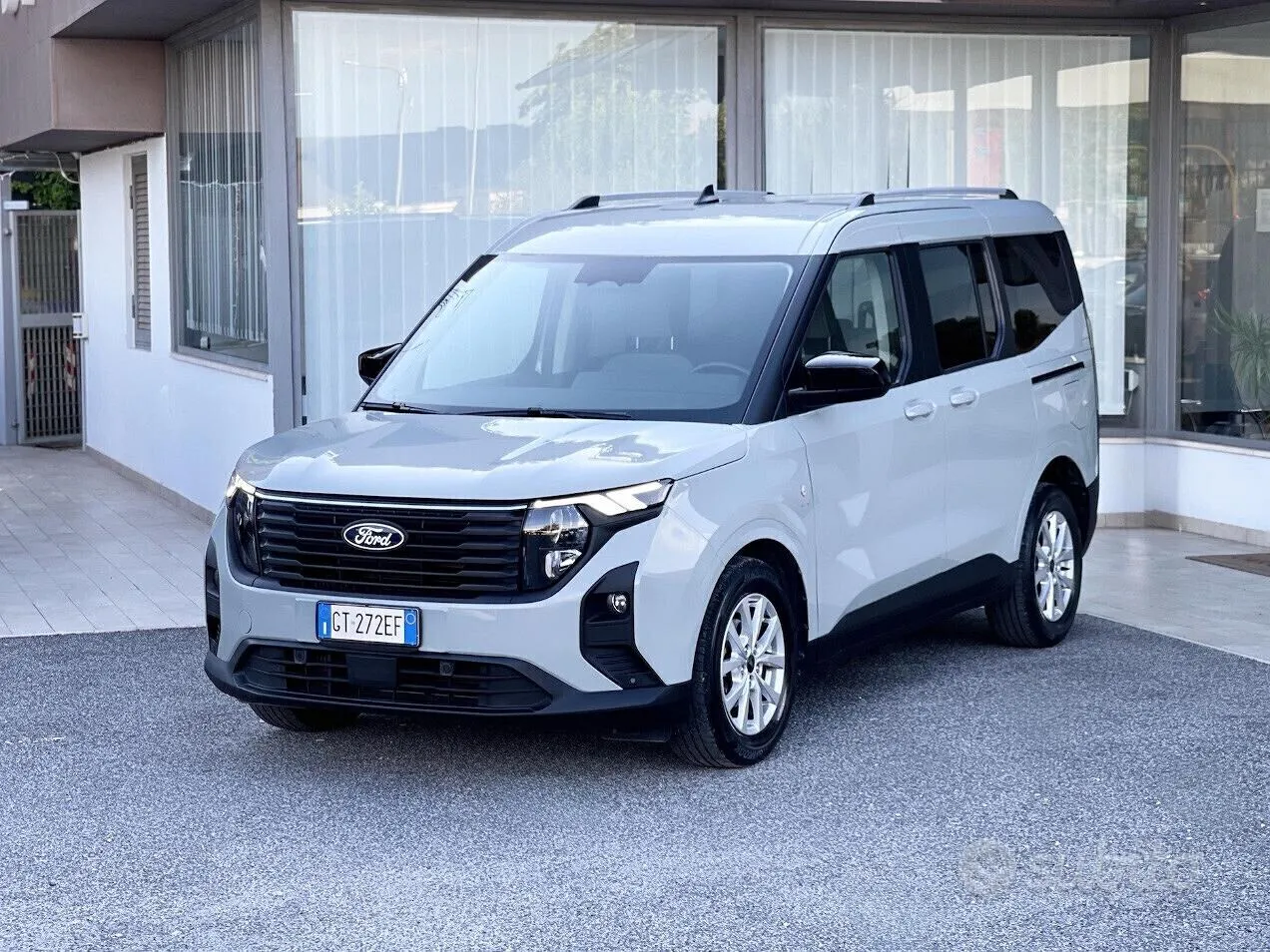 Ford Tourneo Courier 2024 photo 3