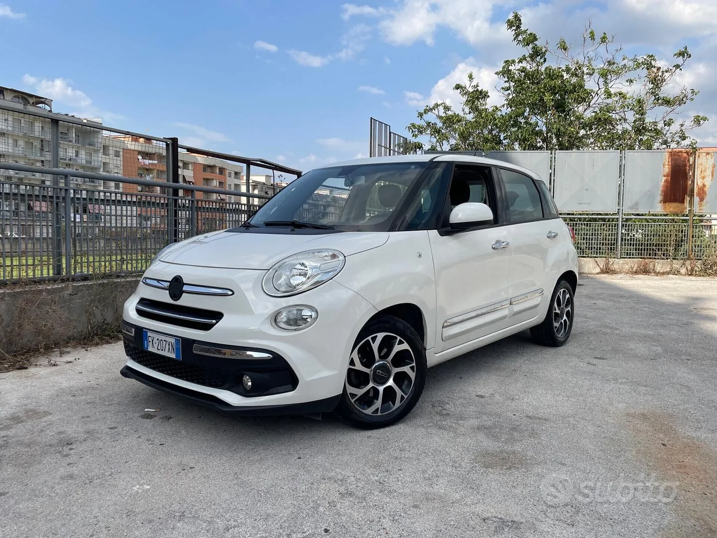 Fiat 500L 2017 photo 2