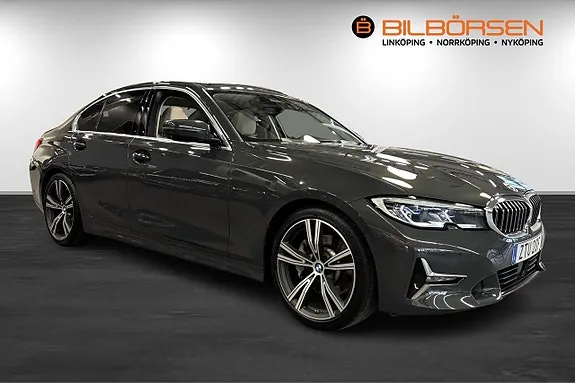 BMW 330I 2019 photo 3
