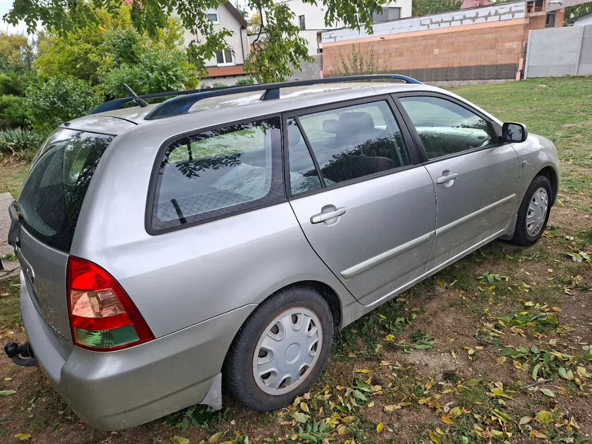 Toyota Corolla 2004 photo 3