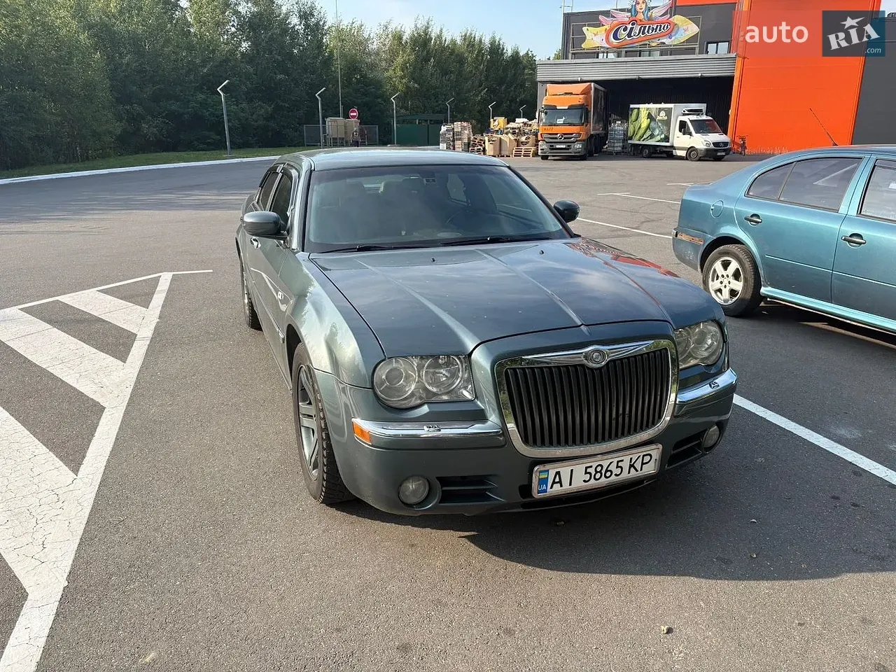 Chrysler 300C 2006 photo 2