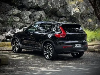 Volvo Xc40 2025 photo 5