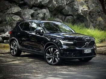 Volvo Xc40 2025 photo 2