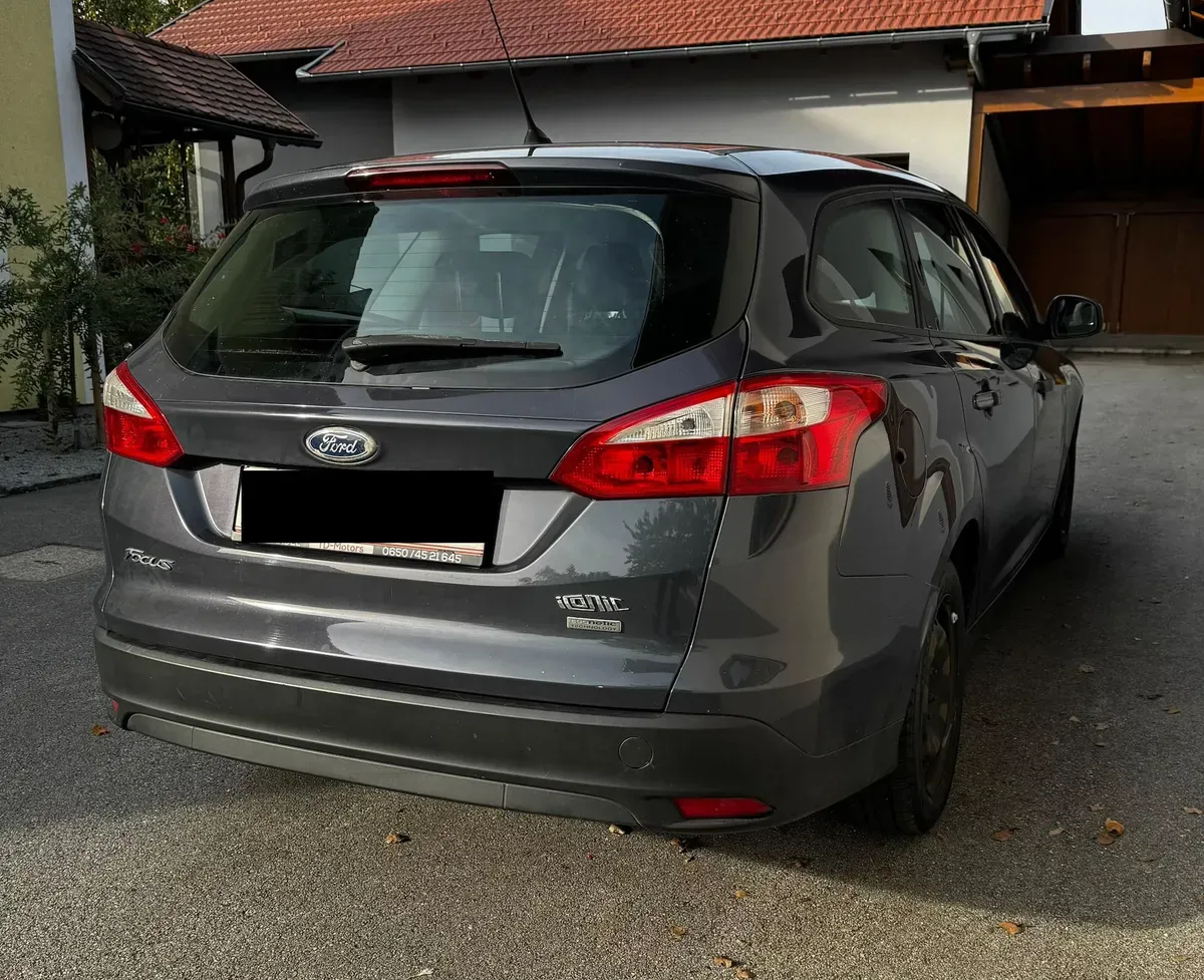 Ford Focus 2012 photo 3