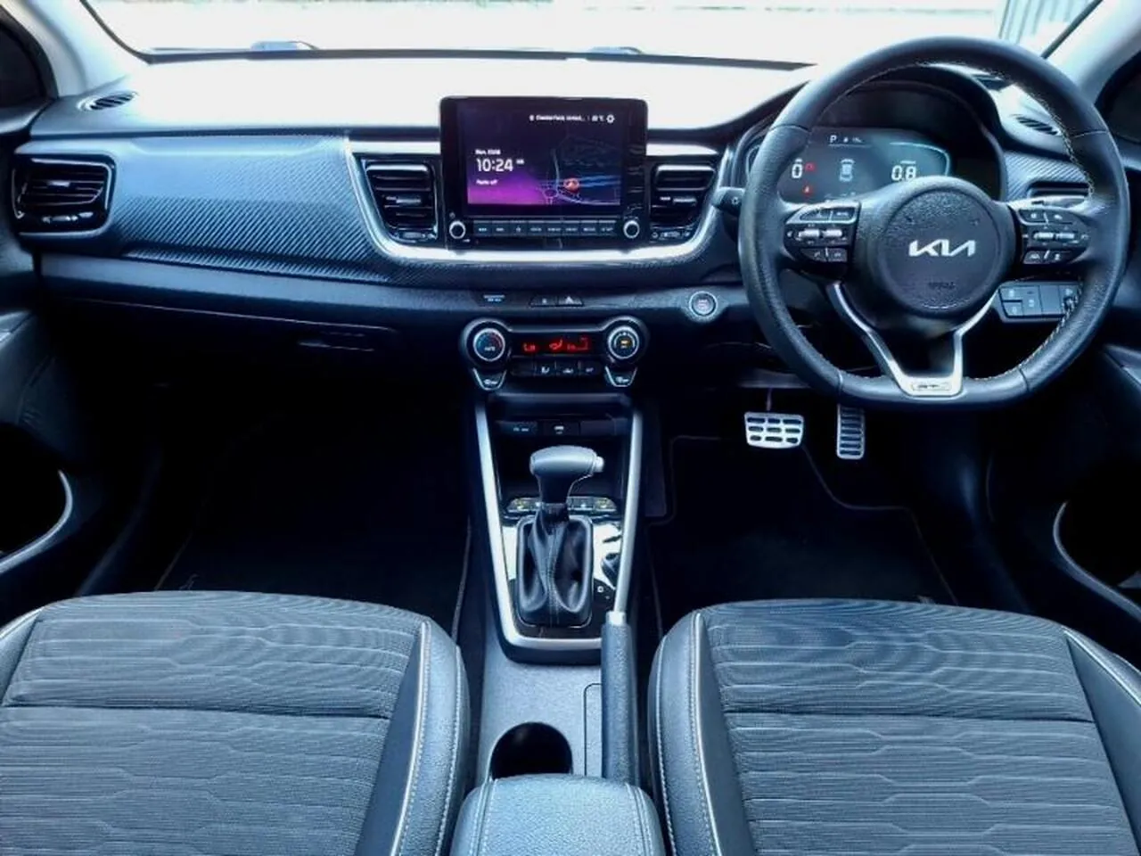 Kia Stonic 2024 photo 3