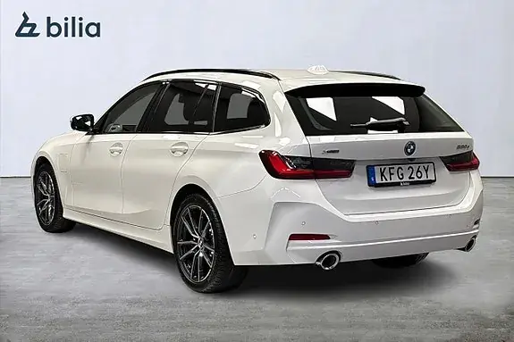BMW 330E 2025 photo 4