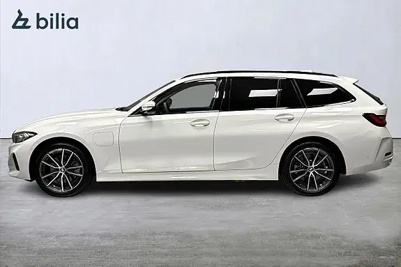 BMW 330E 2025 photo 5