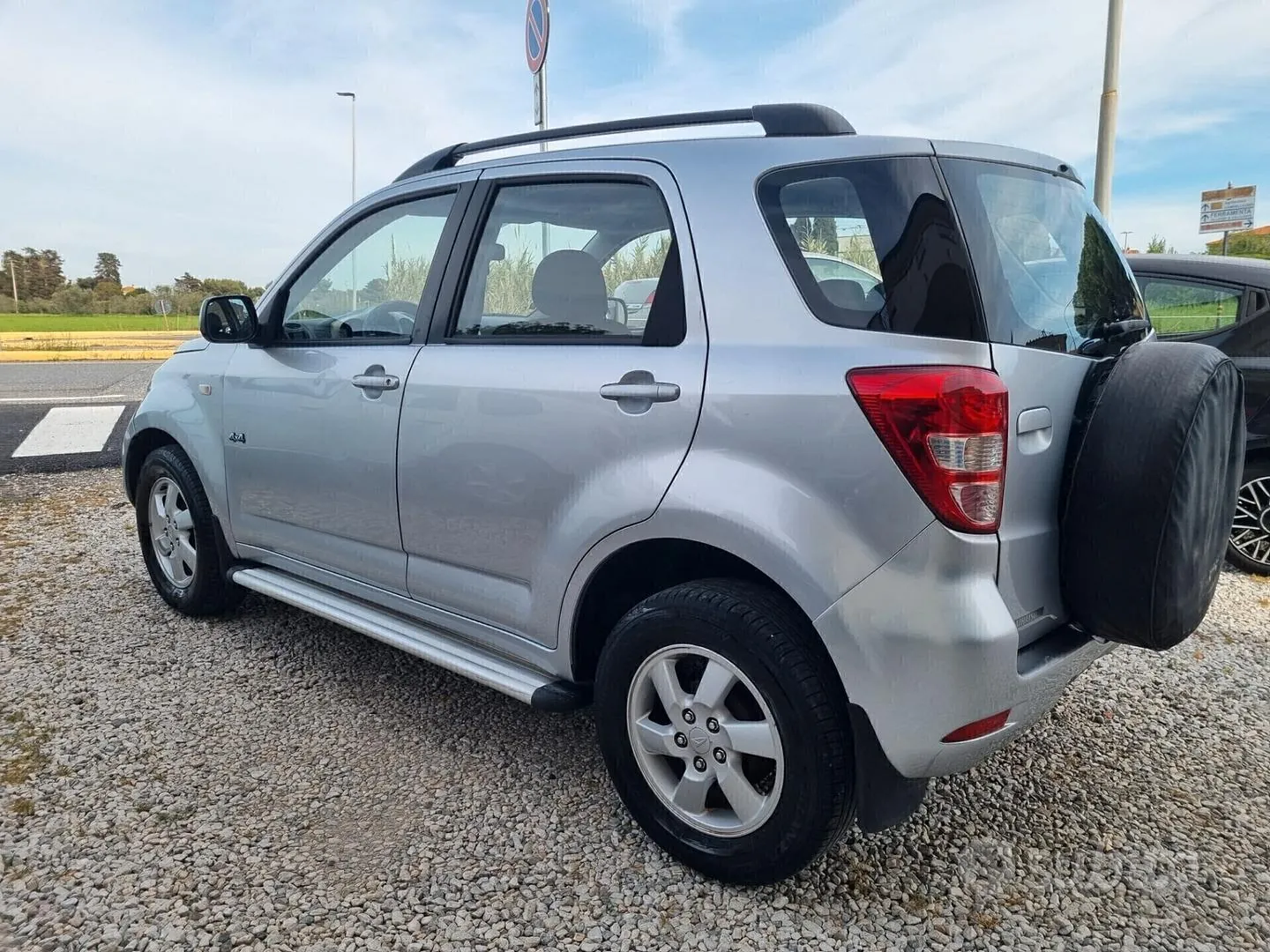 Daihatsu Terios 2007 photo 2
