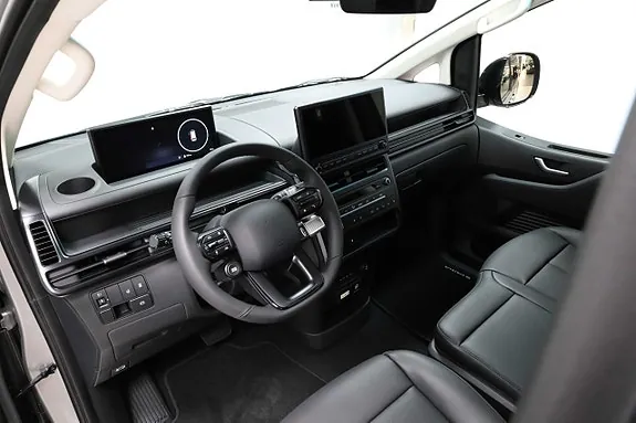 Hyundai Staria 2027 photo 3