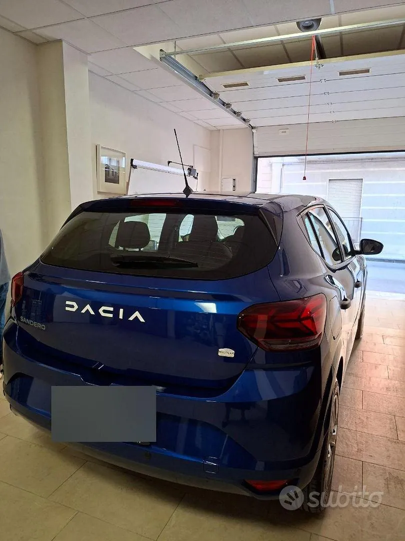 Dacia Sandero 2023 photo 2
