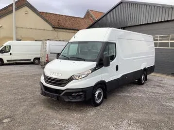 Iveco Daily 2022 photo 2