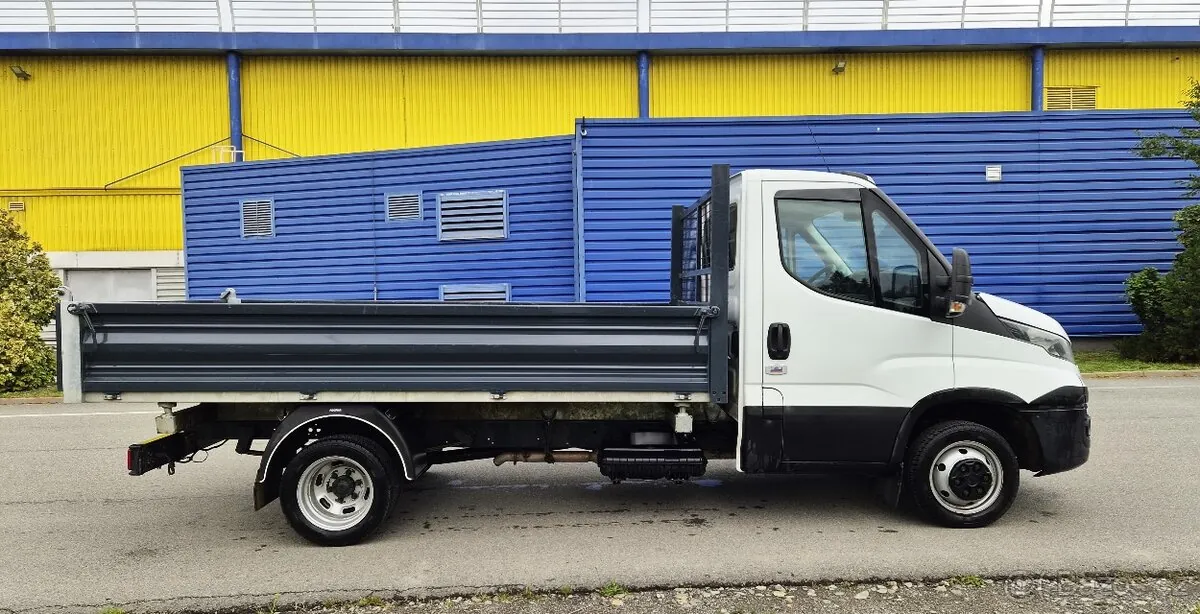 Iveco Daily 2018 photo 4