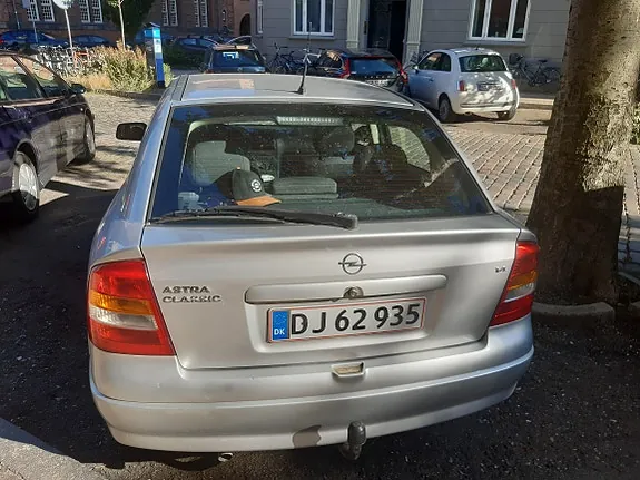 Opel Astra 2004 photo 4