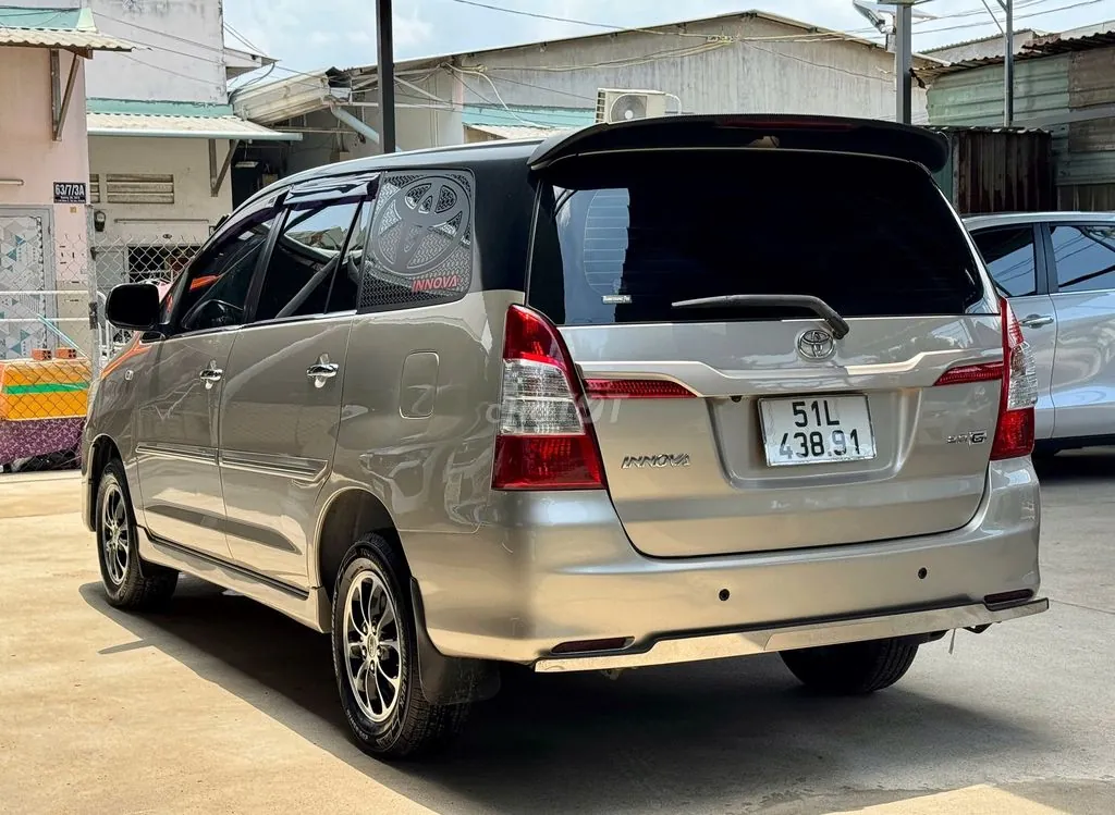 Toyota Innova 2014 photo 2