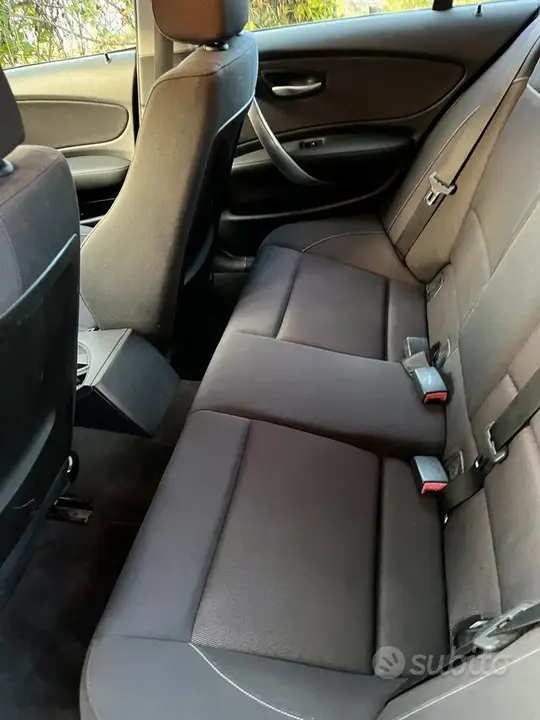 BMW 1 Series 2007 photo 2