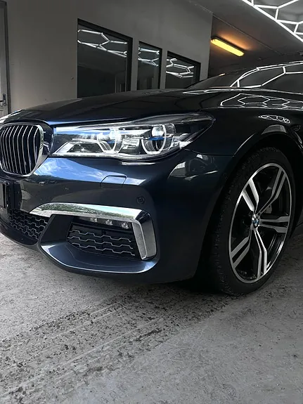 BMW 750I 2016 photo 2