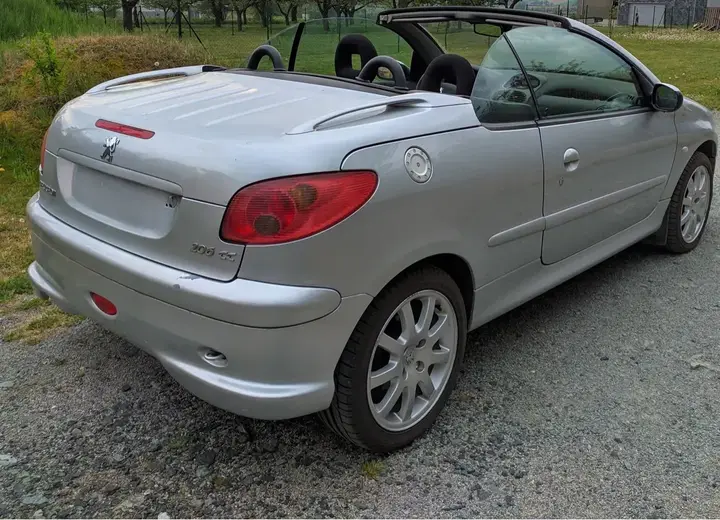 Peugeot 206 Cc 2003 photo 2