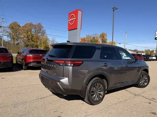 Nissan Pathfinder 2024 photo 5