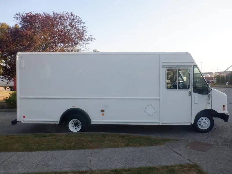 Ford Econoline E-450 2006 photo 5