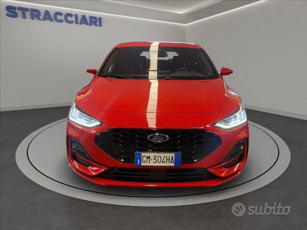 Ford Focus 2023 photo 2