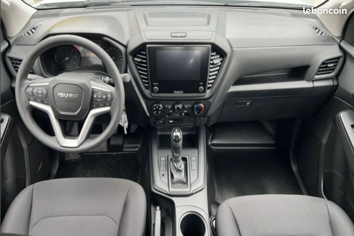 Isuzu D-Max 2026 photo 3