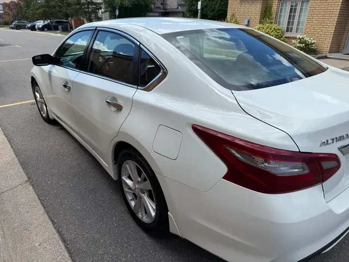 Nissan Altima 2018 photo 5