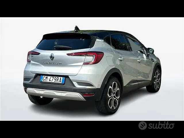 Renault Captur 2023 photo 2