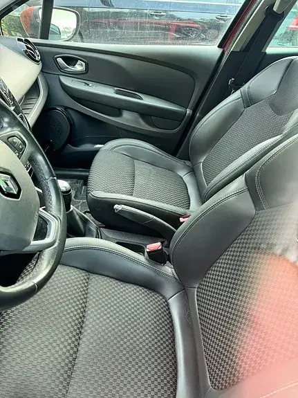 Renault Clio 2017 photo 2