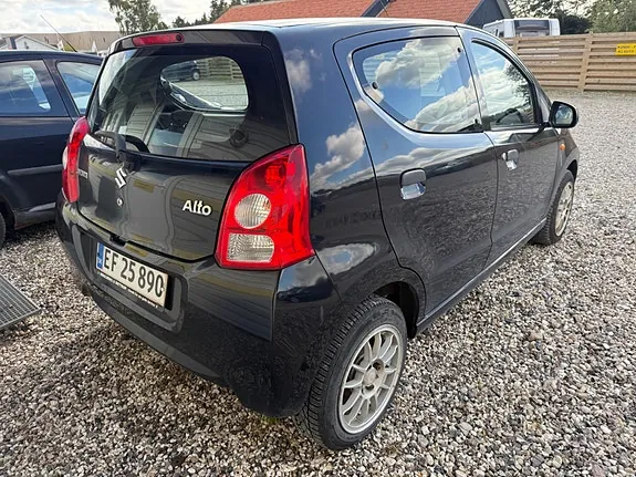 Suzuki Alto 2011 photo 3