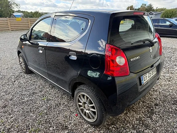 Suzuki Alto 2011 photo 2