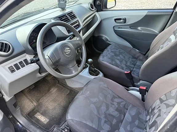 Suzuki Alto 2011 photo 5