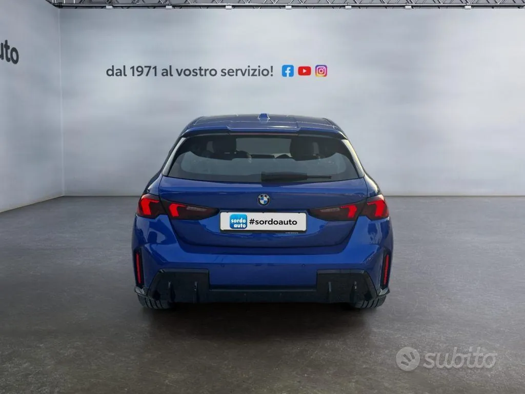BMW 1 Series 2025 photo 5
