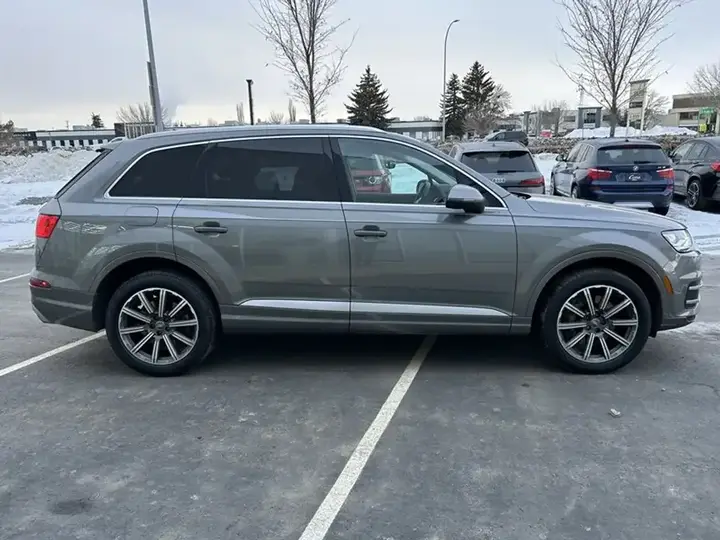 Audi Q7 2017 photo 4