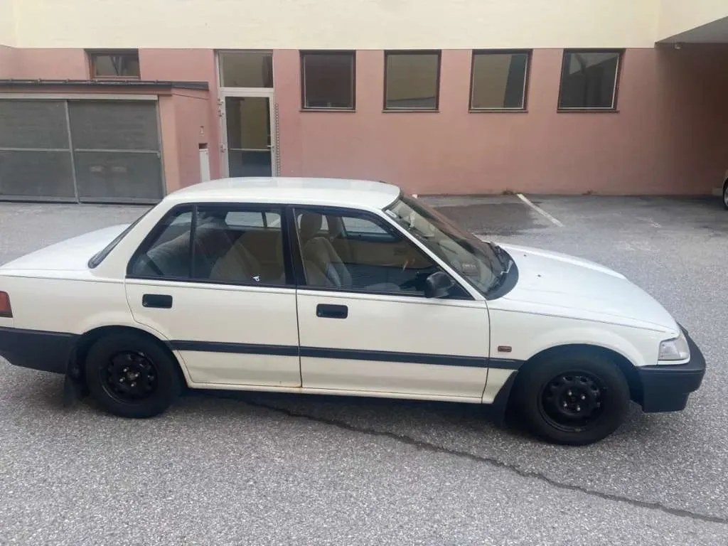 Honda Civic 1989 photo 2