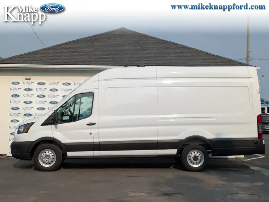 Ford Transit Cargo Van 2026 photo 2
