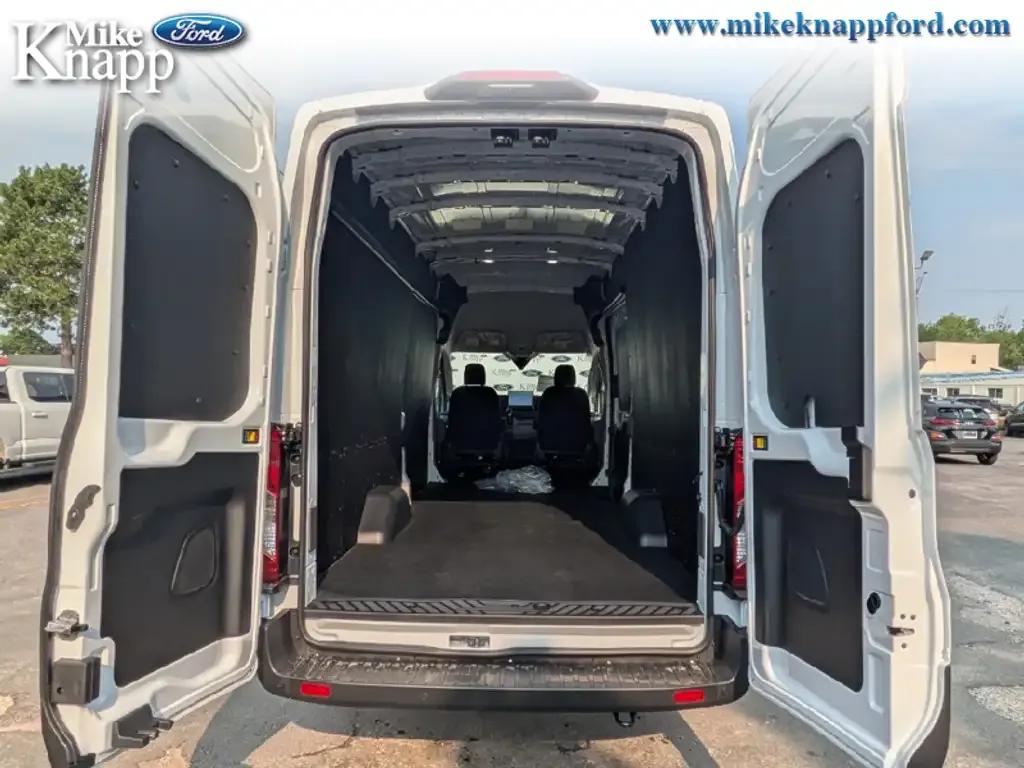 Ford Transit Cargo Van 2026 photo 5