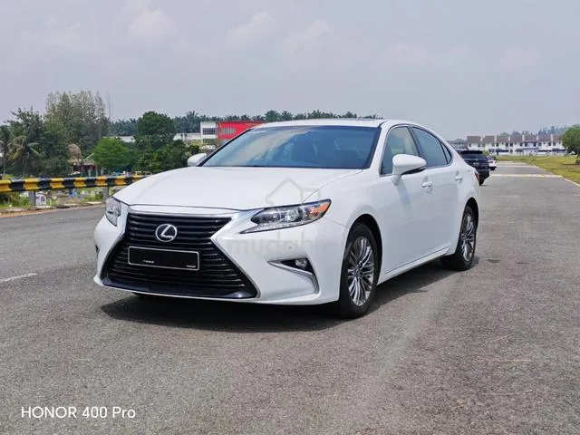 Lexus Es250