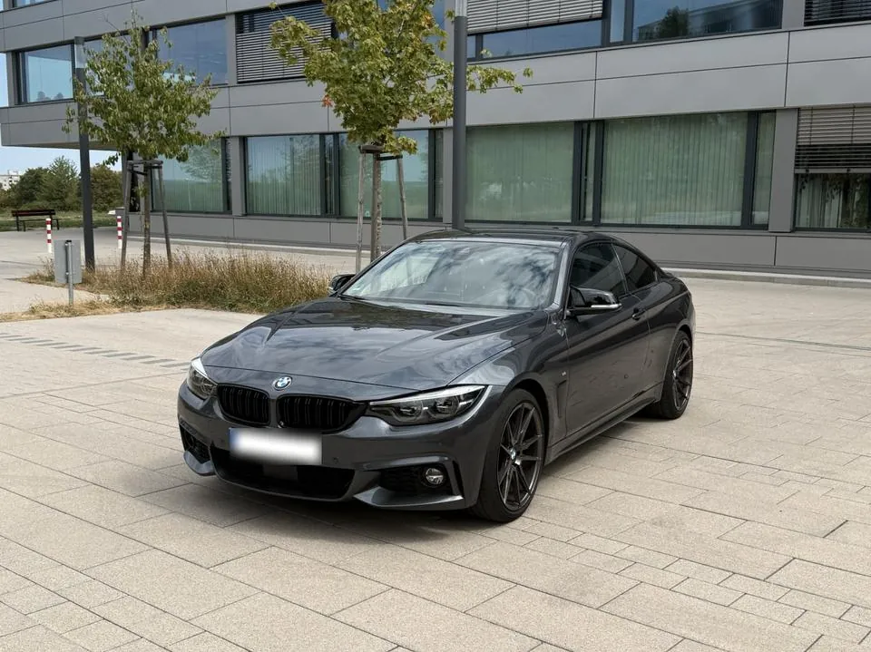 BMW 440I