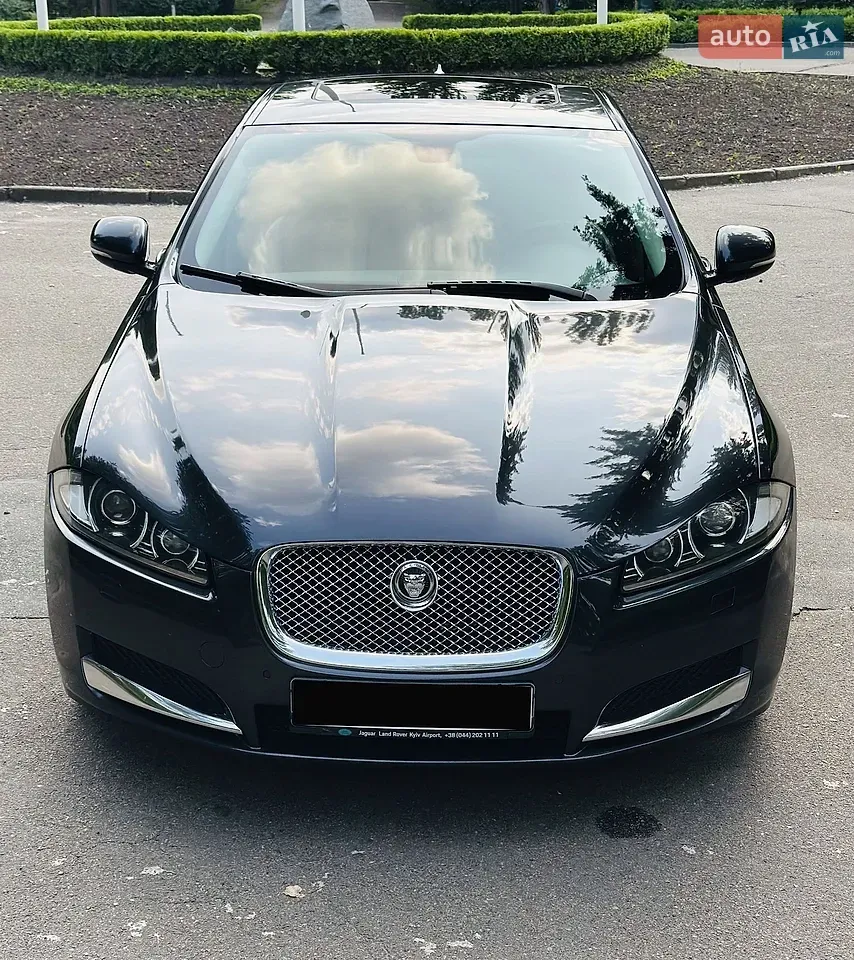 Jaguar Xf 2012 photo 4